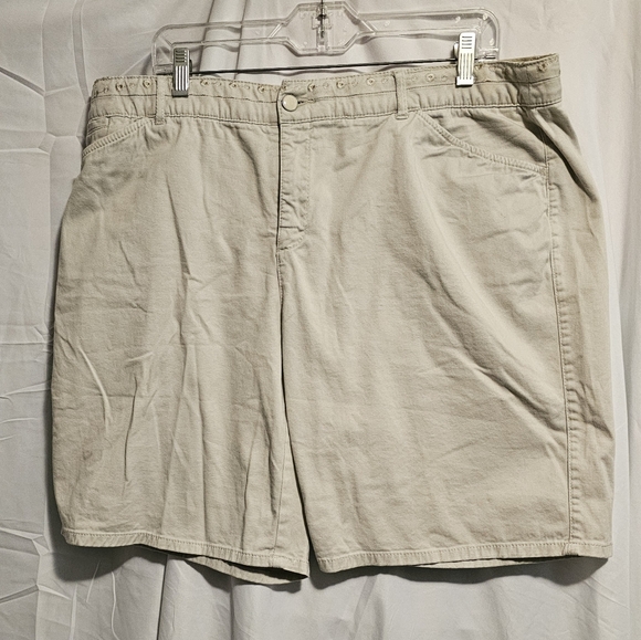 Tan intro love stretch shorts size 16W - Picture 1 of 3